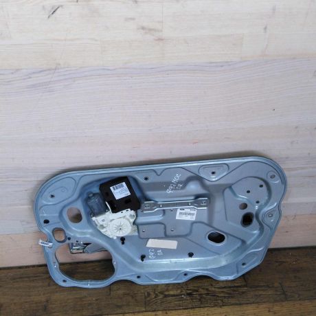 steklopodieemnik-perednii-pravyi-ford-focus-2-do-rest-20i-aqda-art-26061-big-0