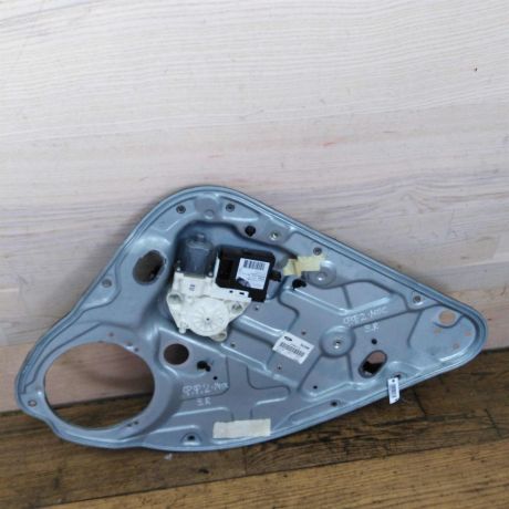 steklopodieemnik-zadnii-pravyi-ford-focus-2-do-rest-sedan-art-26063-big-0