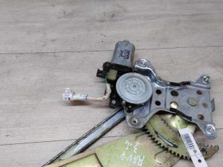 steklopodieemnik-zadnii-levyi-toyota-rav4-20i-3s-fe-art-26260