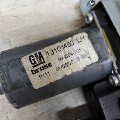 steklopodieemnik-perednii-opel-astra-h-rest-art-26558-big-2