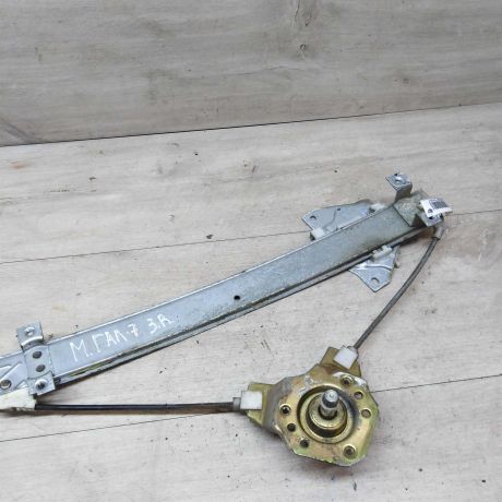 steklopodieemnik-zadnii-pravyi-mexaniceskii-mitsubishi-galant-7-art-27028-big-0