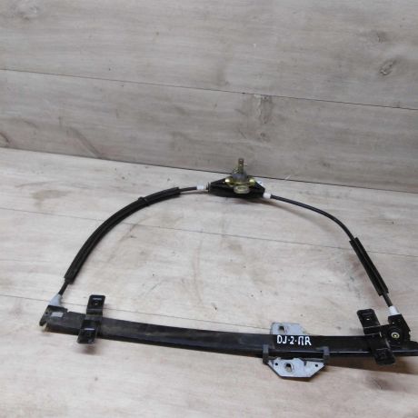 steklopodieemnik-perednii-pravyi-mexaniceskii-volkswagen-jetta-2-art-27442-big-0