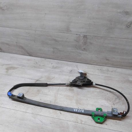 steklopodieemnik-zadnii-pravyi-mexaniceskii-volkswagen-jetta-2-art-27489-big-0