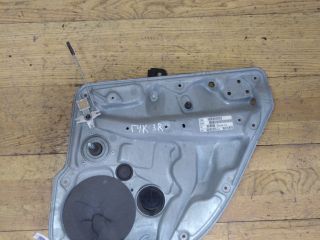 steklopodieemnik-zadnii-pravyi-volkswagen-golf-4-art-27674