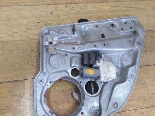 steklopodieemnik-zadnii-pravyi-volkswagen-golf-4-art-27676