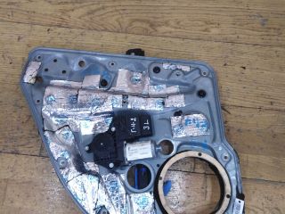 steklopodieemnik-zadnii-levyi-volkswagen-golf-4-art-27684