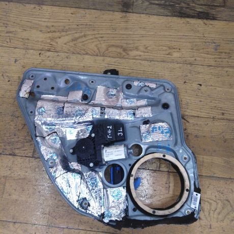 steklopodieemnik-zadnii-levyi-volkswagen-golf-4-art-27684-big-0