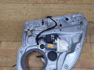 steklopodieemnik-zadnii-pravyi-volkswagen-bora-art-27685