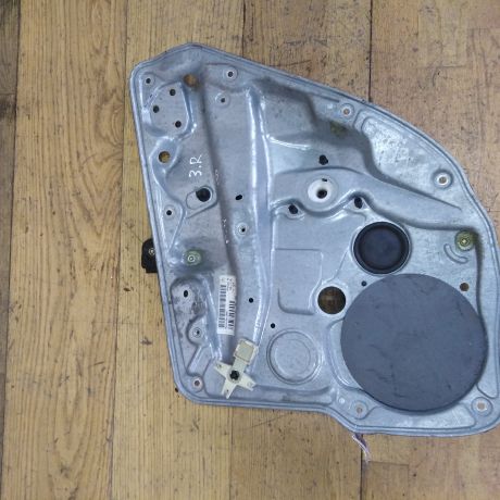 steklopodieemnik-zadnii-pravyi-volkswagen-golf-4-art-27687-big-0