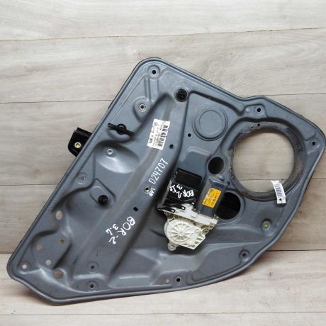 steklopodieemnik-zadnii-levyi-volkswagen-bora-art-27924-big-0