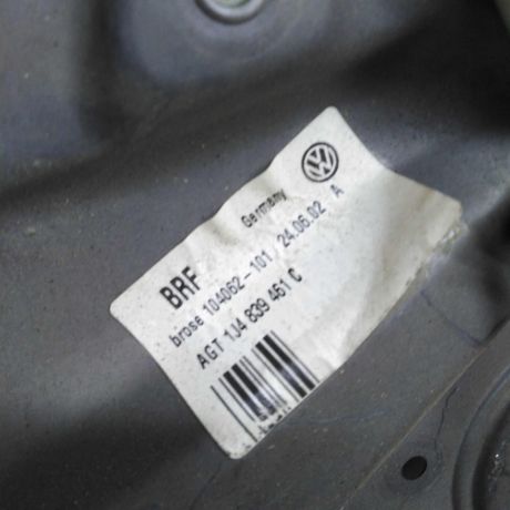 steklopodieemnik-zadnii-levyi-volkswagen-golf-4-art-27925-big-1