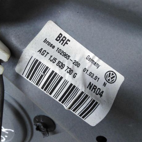 steklopodieemnik-zadnii-pravyi-volkswagen-bora-art-28009-big-2