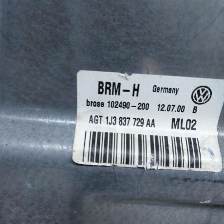 steklopodieemnik-perednii-levyi-volkswagen-golf-4-kupe-art-28035-big-4