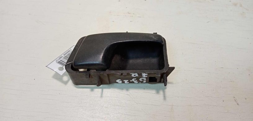 rucka-vnutrenniaia-otkryvaniia-dveri-volkswagen-passat-b3-art-28072-big-0