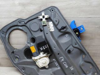 steklopodieemnik-zadnii-pravyi-volkswagen-golf-4-art-28112