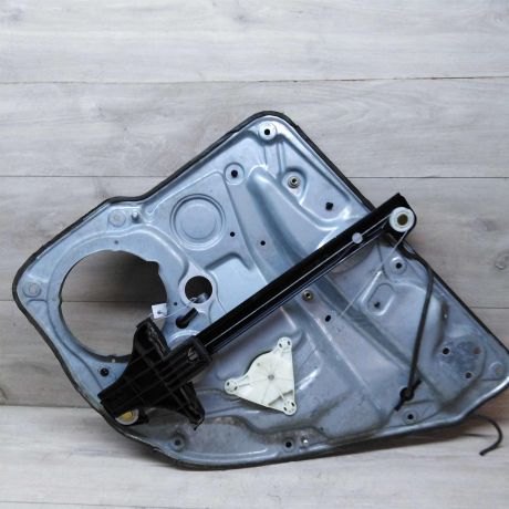 steklopodieemnik-zadnii-levyi-volkswagen-golf-4-art-28116-big-2