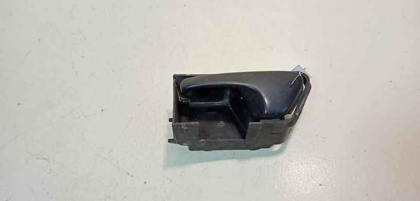 rucka-vnutrenniaia-otkryvaniia-dveri-volkswagen-golf-3-art-28213-big-0