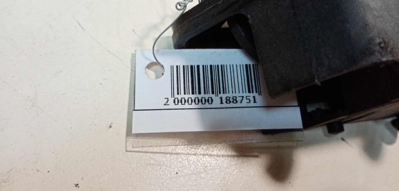 rucka-vnutrenniaia-otkryvaniia-dveri-volkswagen-golf-3-art-28269-big-2