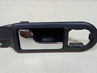 rucka-vnutrenniaia-otkryvaniia-dveri-volkswagen-golf-4-art-28289