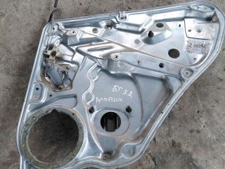 steklopodieemnik-zadnii-pravyi-mexaniceskii-volkswagen-passat-b5-art-28415