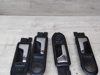 rucka-vnutrenniaia-otkryvaniia-dveri-volkswagen-passat-b5-art-28738