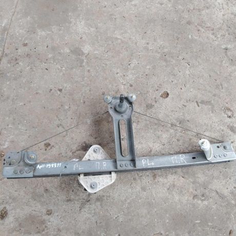 steklopodieemnik-perednii-pravyi-mexaniceskii-renault-logan-art-28876-big-0