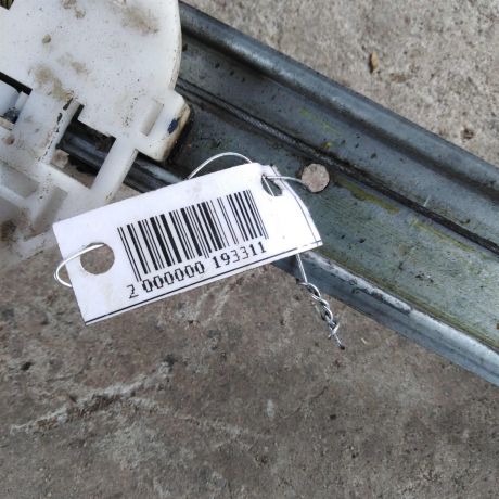 steklopodieemnik-perednii-pravyi-mexaniceskii-renault-logan-art-28876-big-1