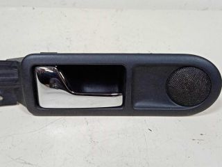 rucka-vnutrenniaia-otkryvaniia-dveri-volkswagen-golf-4-art-28941