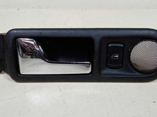 rucka-vnutrenniaia-otkryvaniia-dveri-volkswagen-golf-4-art-28942