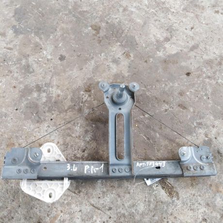 steklopodieemnik-mexaniceskii-zadnii-levyi-renault-logan-art-28954-big-0