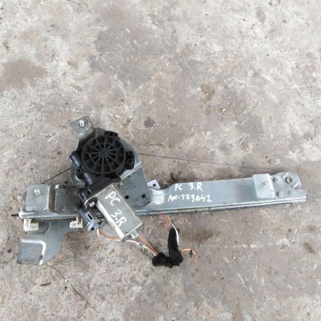 steklopodieemnik-elektro-zadnii-pravyi-renault-sandero-art-28957-big-0