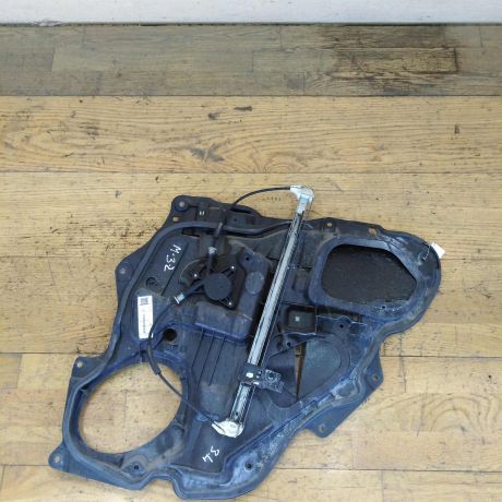 steklopodieemnik-zadnii-levyi-mazda-3-bk-xetcbek-art-29759-big-1