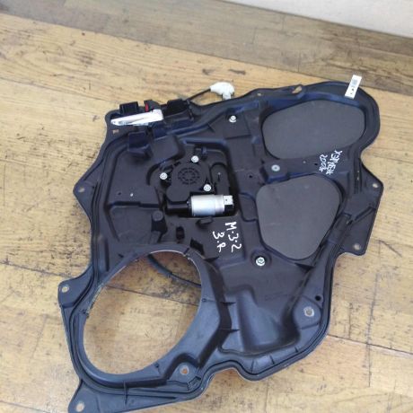 steklopodieemnik-zadnii-pravyi-mazda-3-bk-xetcbek-art-29768-big-0