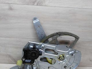 steklopodieemnik-perednii-pravyi-volvo-xc90-art-29915