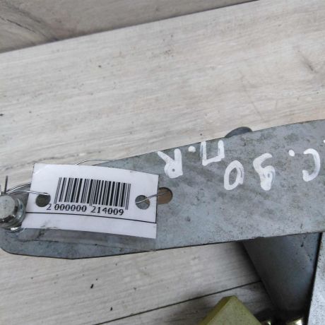 steklopodieemnik-perednii-pravyi-volvo-xc90-art-29915-big-1