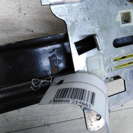 steklopodieemnik-zadnii-levyi-volvo-xc90-art-29917-big-1