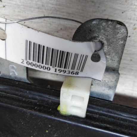 steklopodieemnik-zadnii-pravyi-volvo-xc90-art-29919-big-1