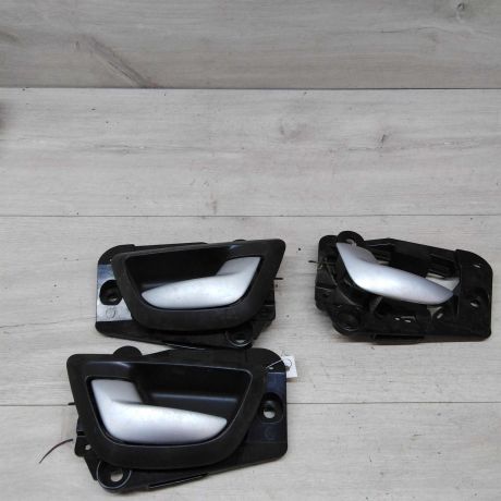 rucka-vnutrenniaia-otkryvaniia-dveri-volvo-xc90-art-30323-big-0