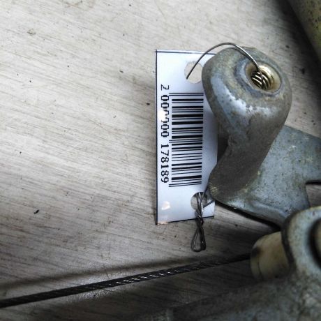 steklopodieemnik-perednii-ford-focus-1-rest-levyi-art-30851-big-2