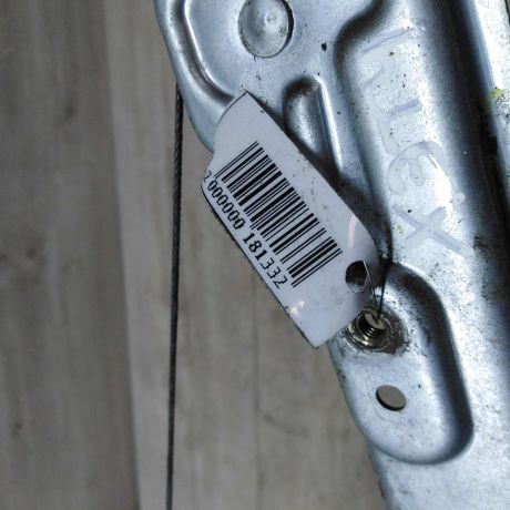 steklopodieemnik-mexaniceskii-zadnii-pravyi-ford-focus-1-rest-art-30853-big-1