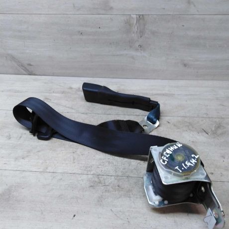 remen-bezopasnosti-zadnii-srednii-toyota-camry-v40-art-31272-big-0