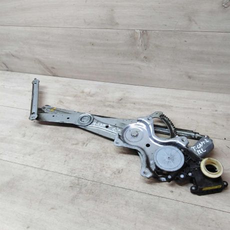 steklopodieemnik-perednii-levyi-toyota-camry-v40-art-31510-big-1