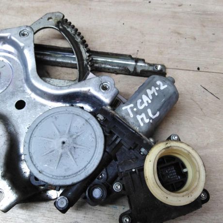 steklopodieemnik-perednii-levyi-toyota-camry-v40-art-31510-big-2