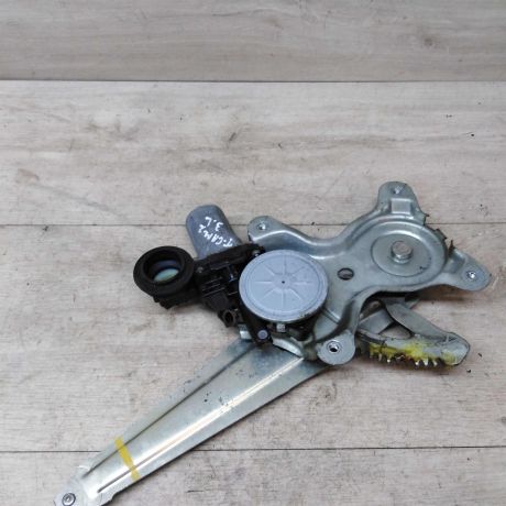 steklopodieemnik-zadnii-levyi-toyota-camry-v40-art-31511-big-0