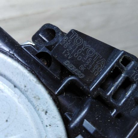 steklopodieemnik-perednii-pravyi-toyota-camry-v40-art-31512-big-2