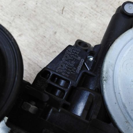 steklopodieemnik-zadnii-pravyi-toyota-camry-v40-art-31513-big-1