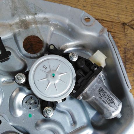 steklopodieemnik-zadnii-pravyi-kia-cerato-2-art-31890-big-0