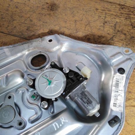 steklopodieemnik-perednii-pravyi-kia-cerato-2-art-31921-big-3