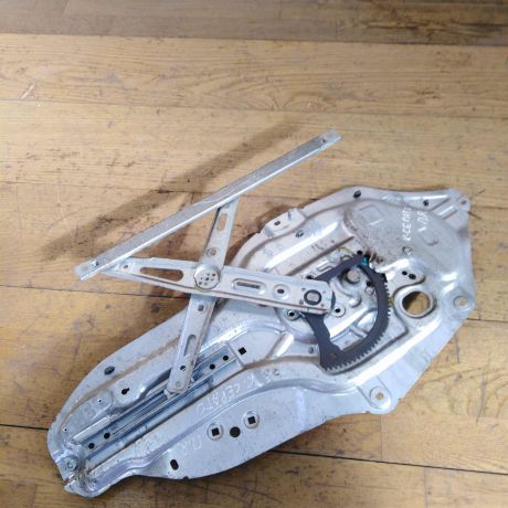 steklopodieemnik-perednii-pravyi-kia-cerato-2-art-31921-big-1