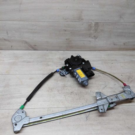 steklopodieemnik-zadnii-levyi-audi-a8-d2-25-tdi-akpp-perednii-art-32004-big-0